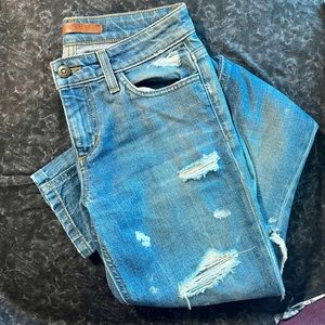 Joe's Jeans Women’s The Skinny in Sloane Distressed Wash 25! Fantastico!!